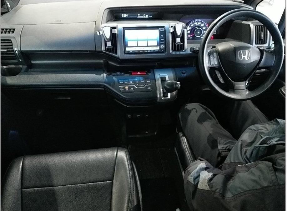 2012 Honda Stepwagon